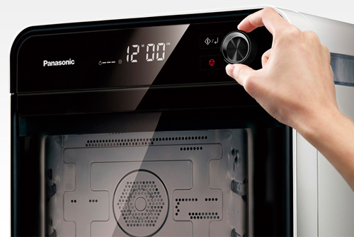 Паровая конвекционная печь Panasonic NU-SC101, широкий дисплей и интуитивно понятное управление Паровая конвекционная печь Panasonic NU-SC101
